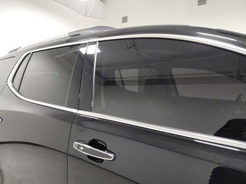 Used 2021 GMC Acadia Denali w/ Denali Technology Package image 14