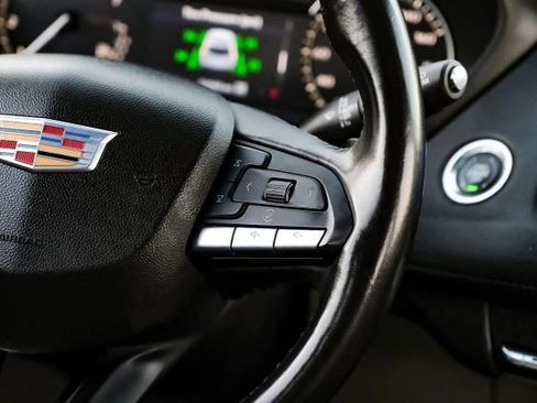 Used 2023 Cadillac XT4 Premium Luxury image 23