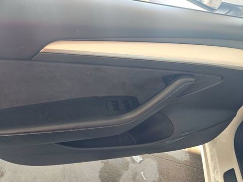 Used 2022 Tesla Model 3 Long Range AWD/4WD image 15