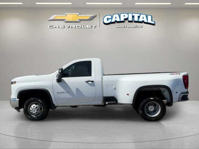 Used 2025 Chevrolet Silverado 3500 W/T AWD/4WD image 2