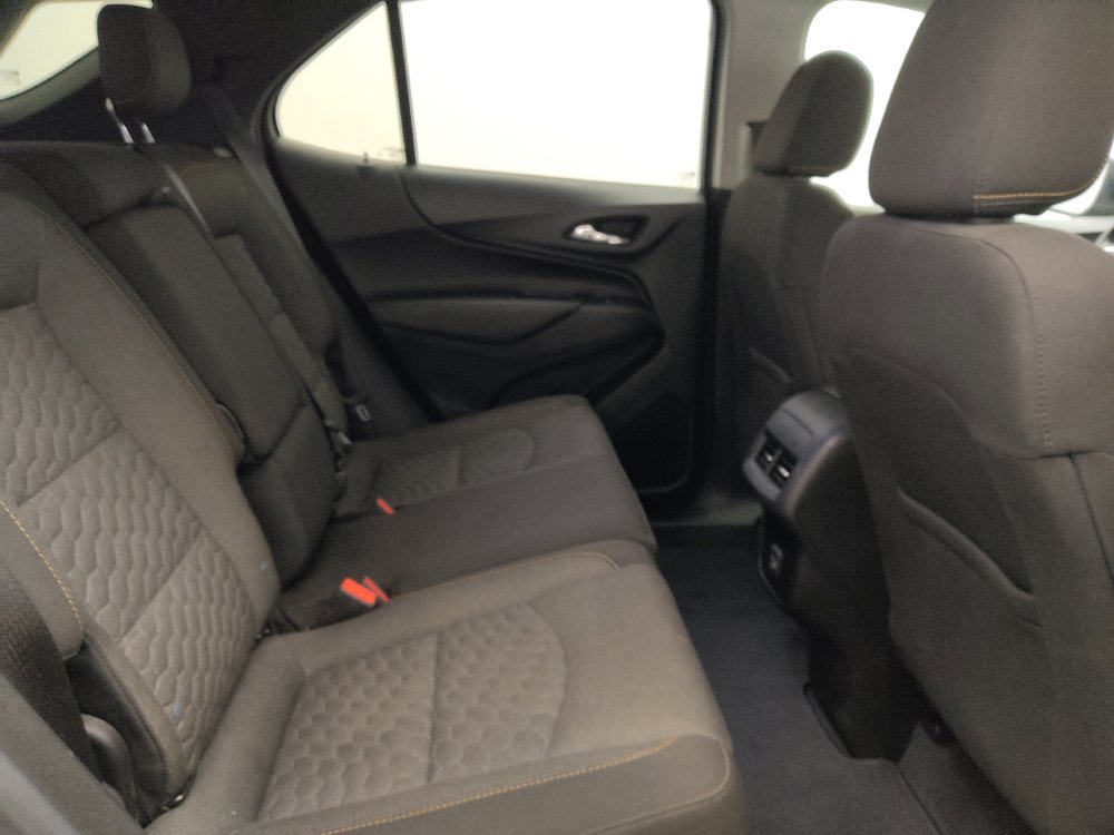 Used 2020 Chevrolet Equinox LT w/ Driver Convenience Package AWD/4WD image 19