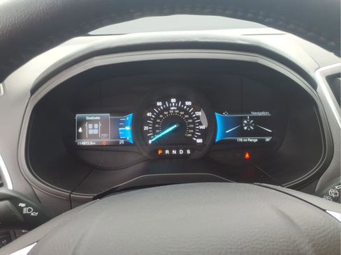 Used 2024 Ford Edge Titanium w/ Equipment Group 301A image 17