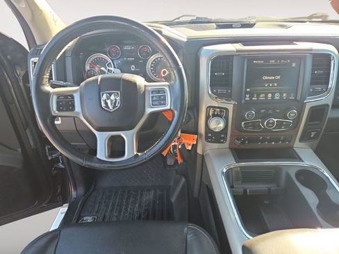Used 2017 RAM 1500 Laramie image 10