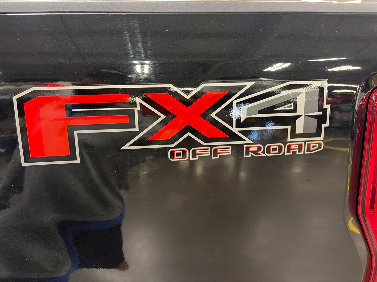 Used 2019 Ford F250 Lariat w/ Chrome Package AWD/4WD image 16