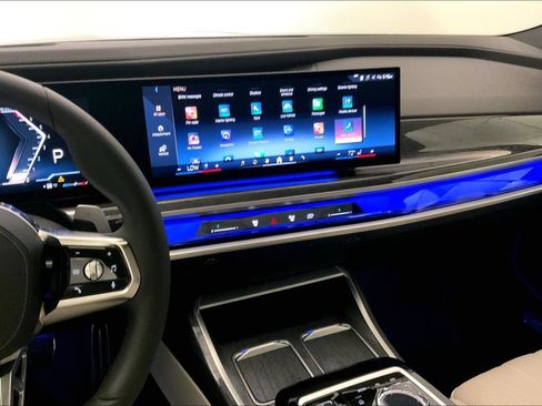 Certified 2023 BMW 760i xDrive w/ Executive Package AWD/4WD image 5