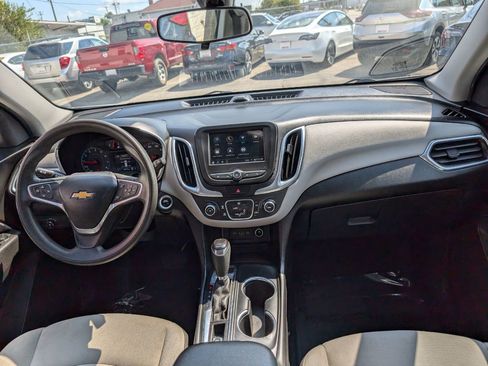 Used 2019 Chevrolet Equinox LS image 14