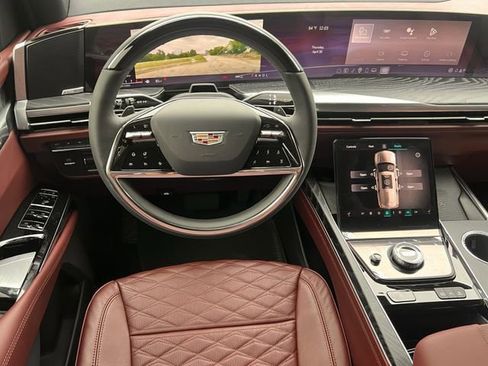 New 2026 Cadillac Escalade ESV Luxury w/ Touring Package AWD/4WD image 10
