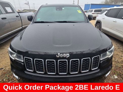 Certified 2021 Jeep Grand Cherokee Laredo image 2