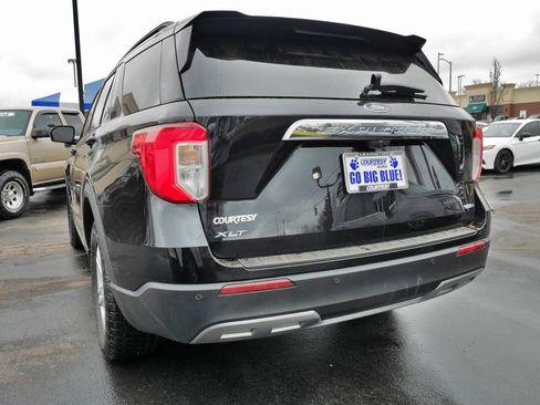Used 2020 Ford Explorer XLT w/ Equipment Group 202A image 8