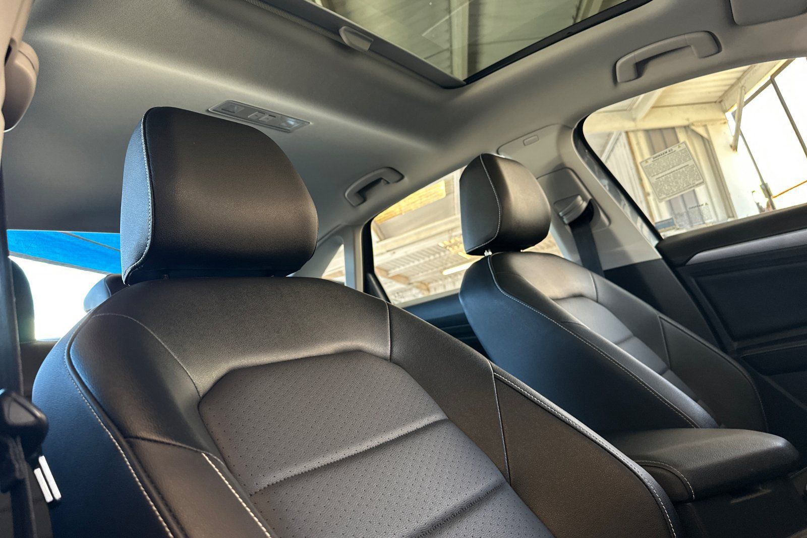 Used 2024 Volkswagen Jetta SE w/ Panoramic Sunroof Package FWD image 16