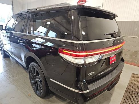 Used 2023 Lincoln Navigator L Reserve AWD/4WD image 5