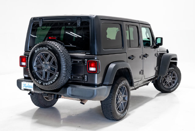 Used 2024 Jeep Wrangler Unlimited Sport AWD/4WD image 36
