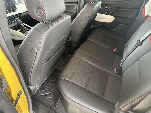 Used 2024 GMC Canyon AT4X image 29