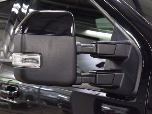 Used 2022 Ford F250 Lariat w/ Black Appearance Package AWD/4WD image 21