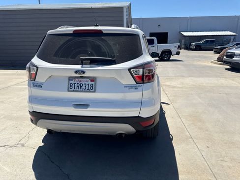 Used 2017 Ford Escape Titanium w/ Canadian Touring Package AWD/4WD image 6