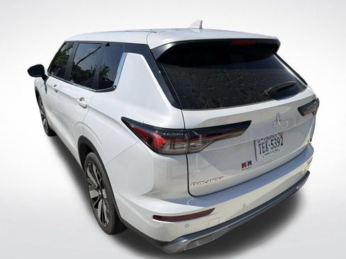 Used 2025 Mitsubishi Outlander SE AWD/4WD image 4