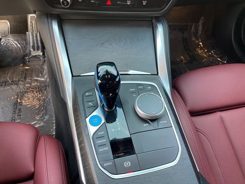 Used 2023 BMW i4 eDrive40 w/ M Sport Package image 19