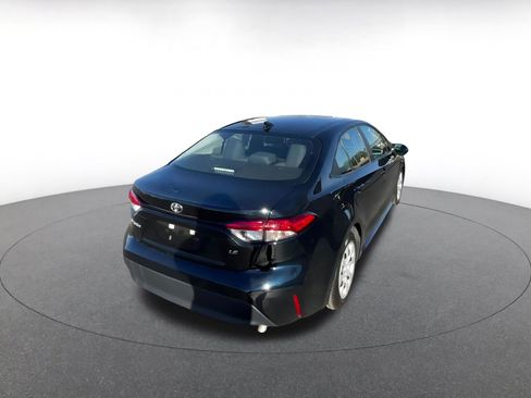Used 2025 Toyota Corolla LE image 11