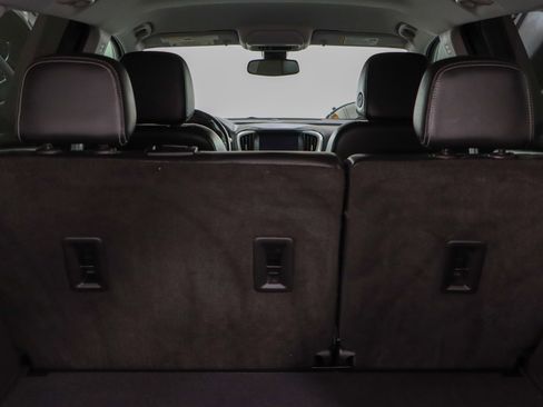 Used 2022 GMC Terrain SLT w/ Tech Package image 28