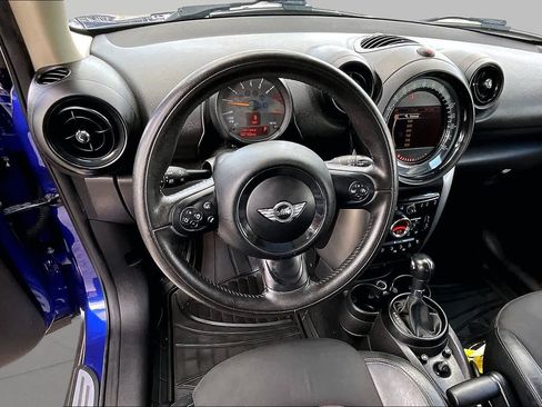 Used 2015 MINI Cooper Paceman FWD image 6