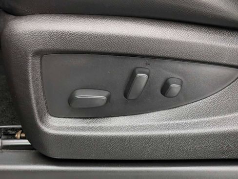 Used 2017 GMC Yukon XL SLT image 19