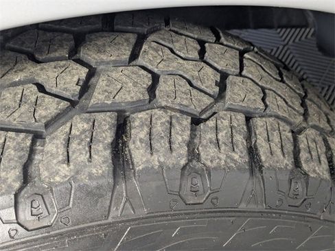 Used 2017 RAM 1500 Big Horn image 9