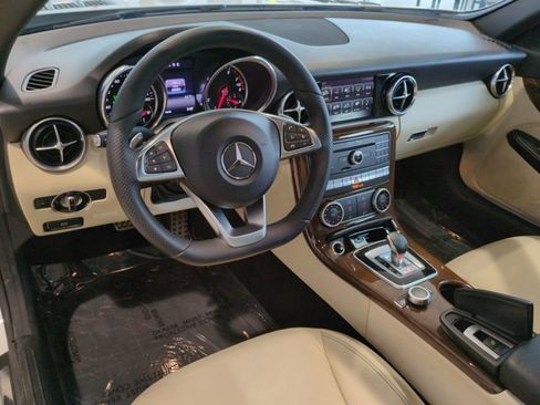Used 2018 Mercedes-Benz SLC 300 image 13