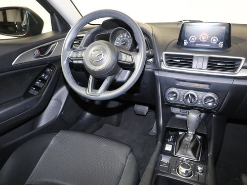 Used 2017 MAZDA MAZDA3 Sport FWD image 8