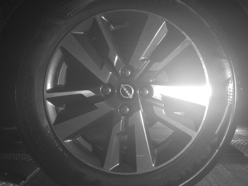 Used 2025 Nissan Versa SV FWD image 14