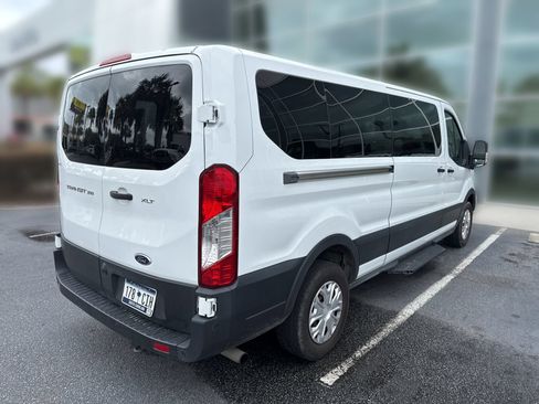 Used 2022 Ford Transit 350 XLT RWD image 4