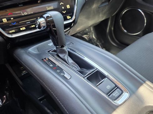 Used 2022 Honda HR-V EX image 35