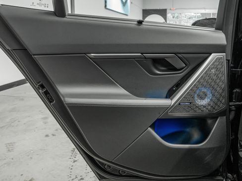 Used 2025 BMW M5 Touring w/ M Driver's Package AWD/4WD image 36