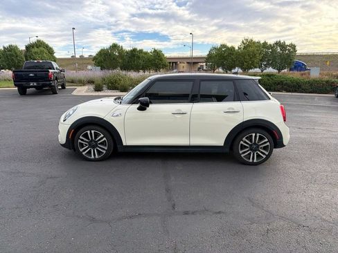 Used 2021 MINI Cooper S FWD image 2