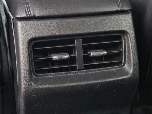 Used 2024 Ford Edge SEL image 16