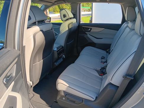 Used 2024 Acura MDX w/ Advance Package AWD/4WD image 13