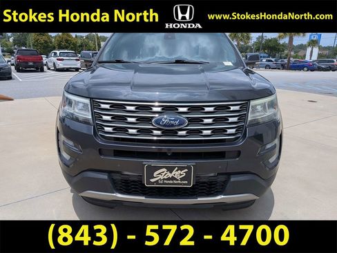 Used 2017 Ford Explorer Limited w/ Equipment Group 301A FWD image 14