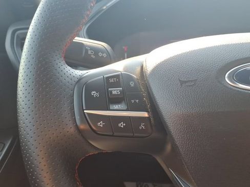 Certified 2024 Ford Escape ST-Line Select w/ Tech Pack #1 AWD/4WD image 14
