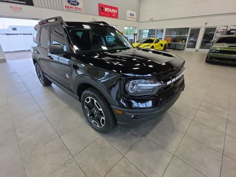 Used 2024 Ford Bronco Sport Outer Banks w/ Tech Package AWD/4WD image 5