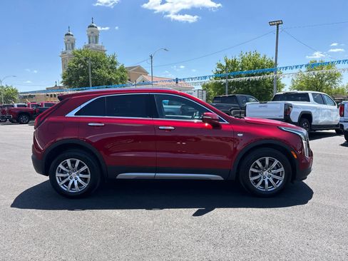 Used 2023 Cadillac XT4 Premium Luxury w/ Cold Weather Package AWD/4WD image 5