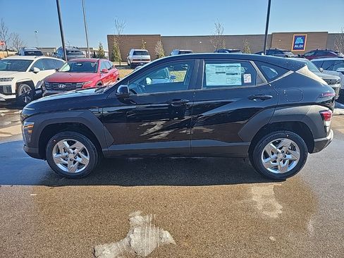 New 2026 Hyundai Kona SE image 2