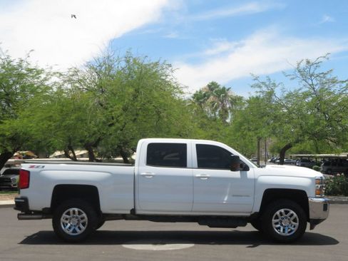 Used 2017 Chevrolet Silverado 2500 LT w/ LT Fleet Convenience Package AWD/4WD image 3
