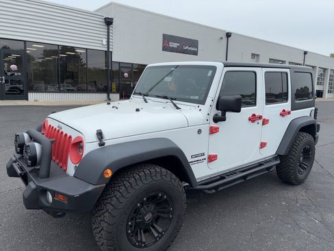 Used 2014 Jeep Wrangler Unlimited Sport w/ Quick Order Package 24S AWD/4WD image 1