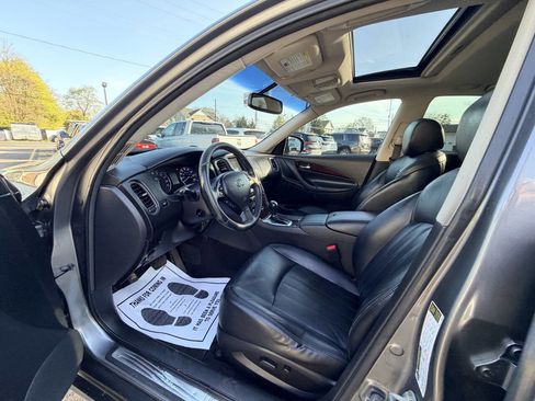 Used 2012 INFINITI EX35 Journey w/ Premium Pkg image 30