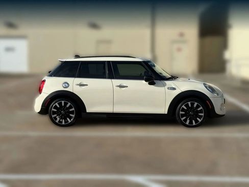 Used 2016 MINI Cooper S image 10