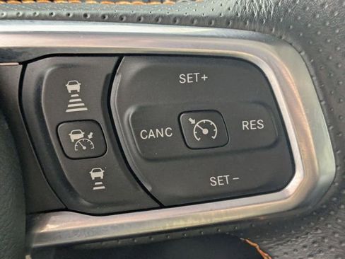 Used 2021 Jeep Gladiator Mojave image 15