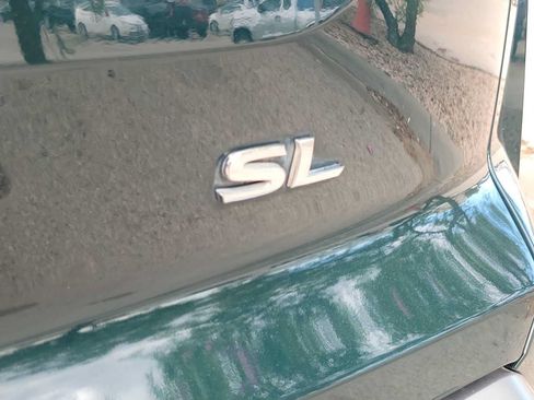 Used 2023 Nissan Pathfinder SL FWD image 11