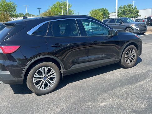 Used 2021 Ford Escape SEL w/ Technology Package AWD/4WD image 4