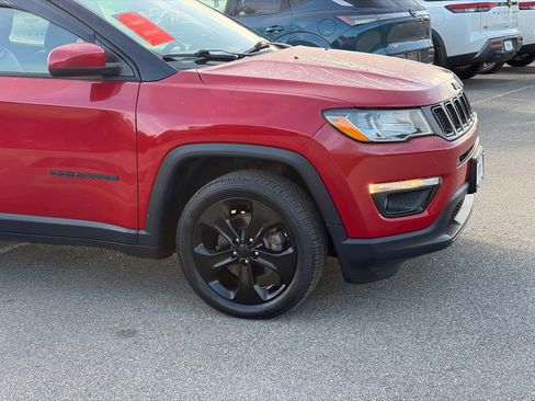 Used 2020 Jeep Compass Latitude image 8