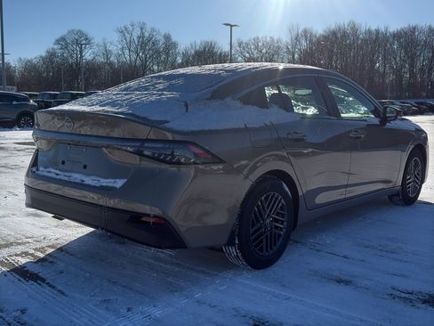 New 2026 Nissan Sentra SV image 5