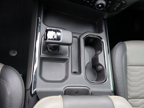 Used 2024 Chevrolet Silverado 1500 ZR2 w/ Technology Package image 34